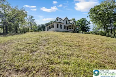 384 Henry Road, Bushkill Twp, PA 18064 - Photo 2