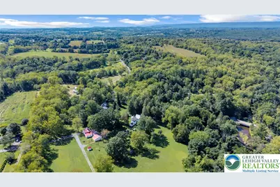 384 Henry Road, Bushkill Twp, PA 18064 - Photo 6