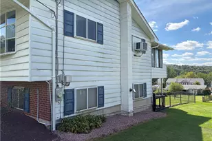 724 Lincoln Ave, Walnutport Boro, PA 18088 - Photo 4
