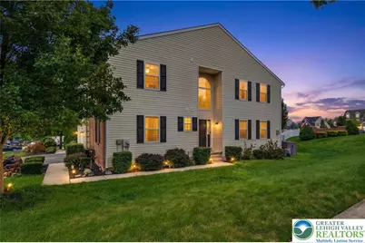 6801 Hunt Drive, Lower Macungie Township, PA 18062 - Photo 4