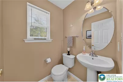 6801 Hunt Drive, Lower Macungie Township, PA 18062 - Photo 20