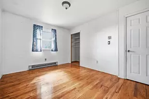 9870 N Delaware Dr, Lower Mt Bethel Twp, PA 18013 - Photo 28