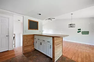 9870 N Delaware Dr, Lower Mt Bethel Twp, PA 18013 - Photo 20