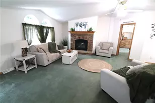 117 Ashley Ln, East Penn Twp, PA 18235 - Photo 8