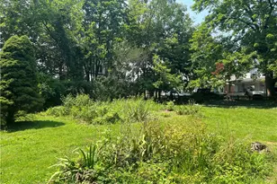 2300 Sycamore St, Wilson Boro, PA 18042 - Photo 4