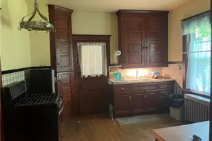 2300 Sycamore St, Wilson Boro, PA 18042 - Photo 16