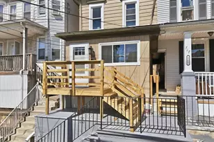 719 Bushkill St, Easton, PA 18042 - Photo 2