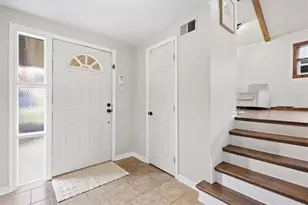 1836 Cloverdale Rd, Bethlehem City, PA 18018 - Photo 6