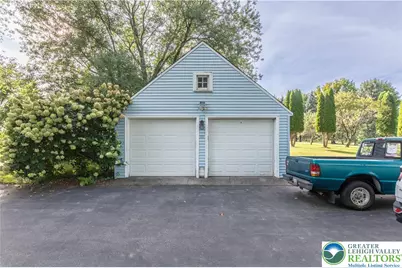 300 S Delaware Drive, Upper Mt Bethel Twp, PA 18343 - Photo 40