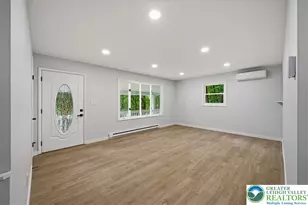117 Jennifer Ln, Chestnuthill Twp, PA 18330 - Photo 4