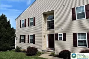 6810 Hunt Dr, Macungie Boro, PA 18062 - Photo 2