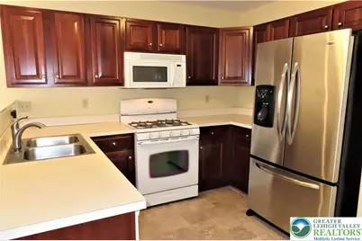 6810 Hunt Drive, Macungie Boro, PA 18062 - Photo 6