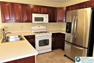 6810 Hunt Dr, Macungie Boro, PA 18062 - Photo 6