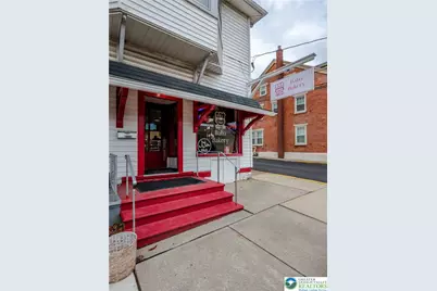 49 N Broad Street, Nazareth, PA 18064 - Photo 4