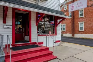 49 N Broad St, Nazareth, PA 18064 - Photo 4