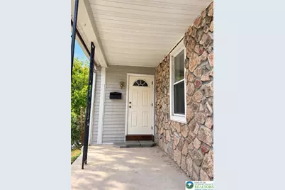 27 Kline, Bangor Boro, PA 18013 - Photo 2