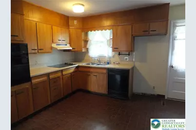 3021 Rosewood Court, Whitehall Township, PA 18052 - Photo 6