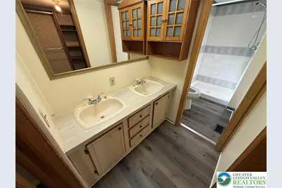 3240 Woodland Drive, Ross Twp, PA 18353 - Photo 8