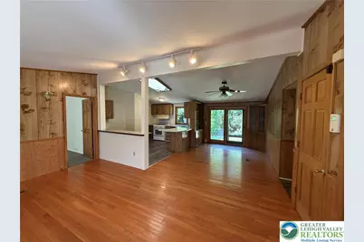 3240 Woodland Drive, Ross Twp, PA 18353 - Photo 2