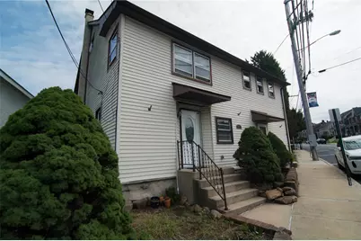 215 Franklin Street, Alburtis Boro, PA 18011 - Photo 2