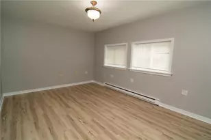 215 Franklin St, Alburtis Boro, PA 18011 - Photo 8