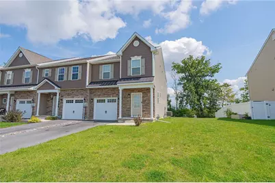 1499 Black Forest Drive, South Whitehall Township, PA 18104 - Photo 2