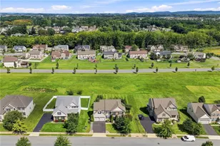 1161 Bramble Dr, Upper Macungie Township, PA 18031 - Photo 10