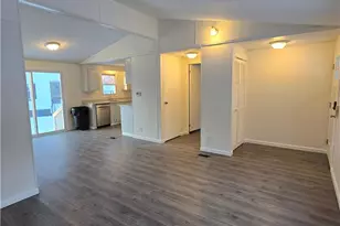 207 W Center, Wind Gap Boro, PA 18091 - Photo 2