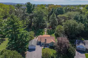 3224 Chestnut Dr, South Whitehall Township, PA 18104 - Photo 6