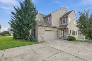 8346 Scenic View Dr, Upper Macungie Township, PA 18031 - Photo 1