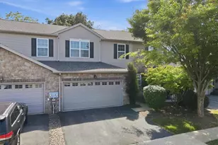 1570 Deena Dr, Easton, PA 18040 - Photo 2