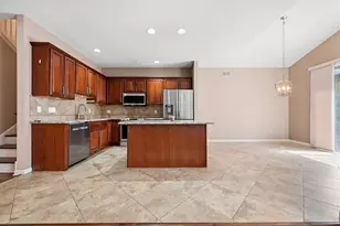 1570 Deena Dr, Easton, PA 18040 - Photo 12