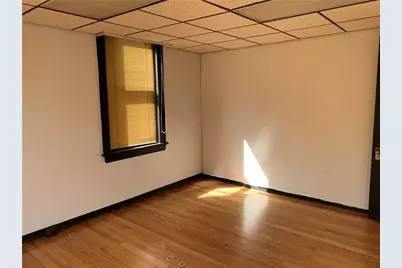 215 N 9th Street, Allentown City, PA 80220 - Photo 4