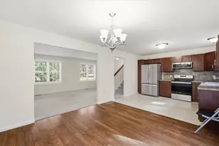 506 Cornerstone Way, Stroud Twp, PA 18301 - Photo 2