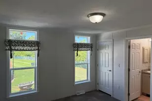 5174 Stone Terrace Dr, Whitehall Township, PA 18052 - Photo 10