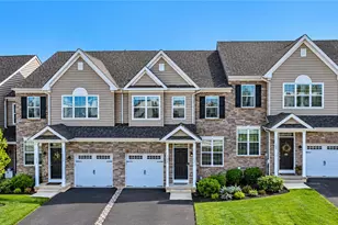 310 Redclover Ln, Upper Macungie Township, PA 18104 - Photo 2
