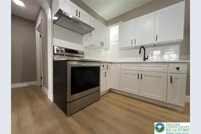 439 N Law Street, Allentown City, PA 18102 - Photo 2