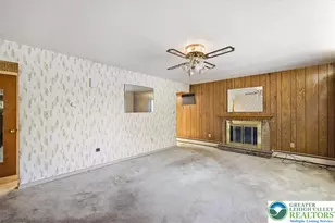 1235 Oakwood Dr, Hanover Twp, PA 18017 - Photo 14