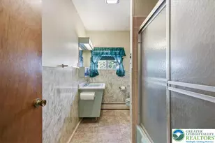 1235 Oakwood Dr, Hanover Twp, PA 18017 - Photo 20