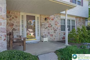 7516 Foxglove Pl, Lower Macungie Township, PA 18062 - Photo 4