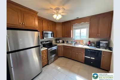 895 Cold Spring Road #12, Allentown City, PA 18103 - Photo 2
