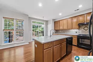 1884 Emerald Dr, South Whitehall Township, PA 18069 - Photo 12