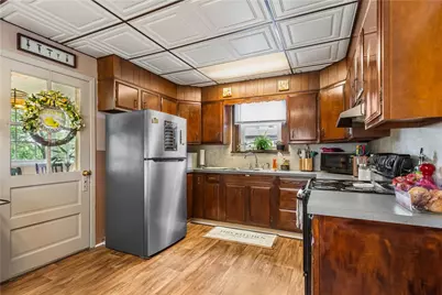 427 Selfridge Street, Bethlehem City, PA 18015 - Photo 2