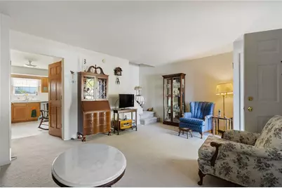 4930 Shawnee Court, North Whitehall Township, PA 18078 - Photo 12