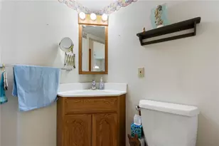 4930 Shawnee Ct, North Whitehall Township, PA 18078 - Photo 34