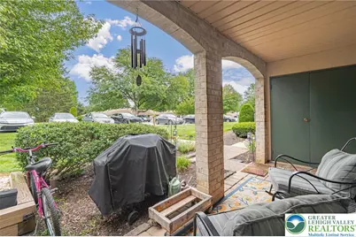 2876 Aronimink Place, Macungie Boro, PA 18062 - Photo 6