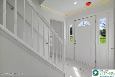 1427 Route 715, Stroudsburg, PA 18360 - Photo 12