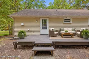 118 Buckhill Rd, Penn Forrest, PA 18210 - Photo 14