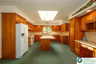 3231 Fairland Dr, North Whitehall Township, PA 18078 - Photo 10