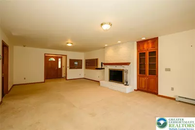 3231 Fairland Drive, North Whitehall Township, PA 18078 - Photo 6